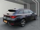SEAT Leon ST 1.5 eTSI FR DSG  PANO ACC LED R-CAM