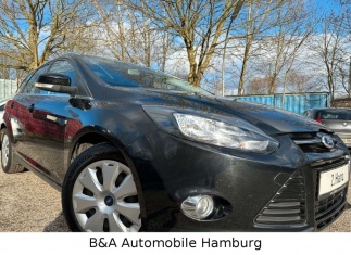 Ford Focus Turnier Titanium 2 Hand+Tüv/Au Neu