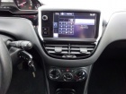 Peugeot 208 5 TRG KLIMA PDC ALU AUS 1.HAND