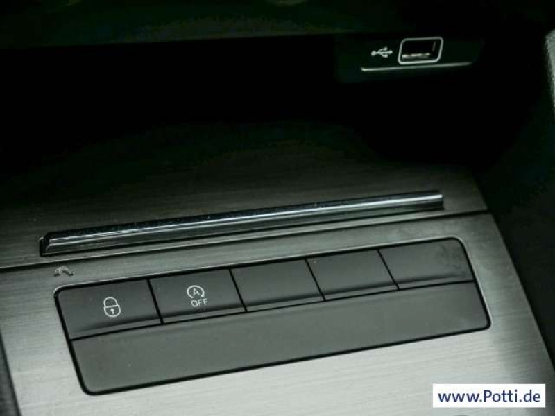 Škoda Octavia Combi Clever 2.0 TDI DSG Navi Bluetooth