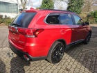 Mitsubishi Outlander Top 4WD BLACK EDITION 7 SITZE NAVI LEDER AHK LED