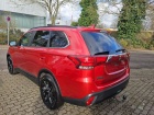 Mitsubishi Outlander Top 4WD BLACK EDITION 7 SITZE NAVI LEDER AHK LED