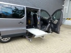 Renault Trafic Combi L2H1 mit Rollstuhlrampe + 8-Sitzer