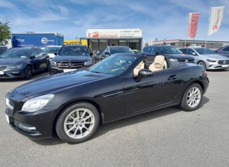 Mercedes-Benz SLK SCHECKHEFTGEPFLEGT+PDC+LEDER+SHZ+TEMP.