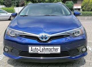 Toyota Auris Hybrid Edition-S+ Touring Sports (E18)