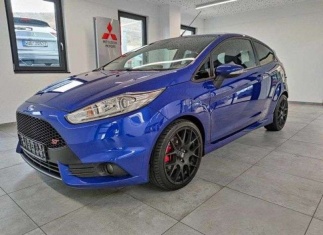 Ford Fiesta 1.6 EcoBoost ST RECARO FRONTSCHEIBENHZG