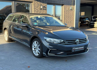 Volkswagen Passat Variant GTE SHZ NAVI KAM PDC AHK LED ACC
